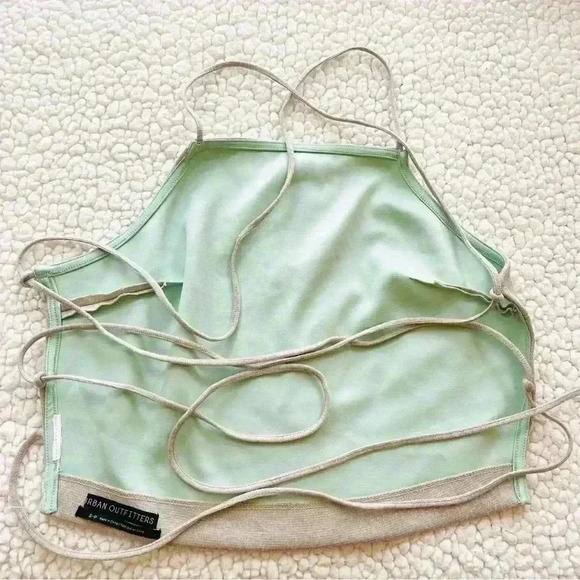 Urban Outfitters Silver Sparkle “70’s” Cropped Tie Back Halter Top Size S - Picture 9 of 13